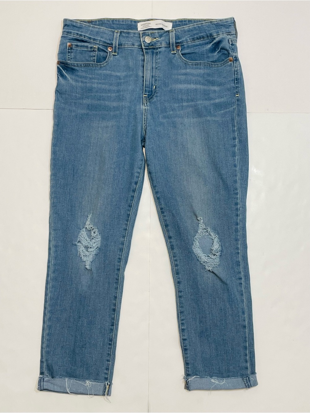 Signature by Levi Strauss Mid-Rise Boyfriend Distressed Cuffed Jeans Size 12